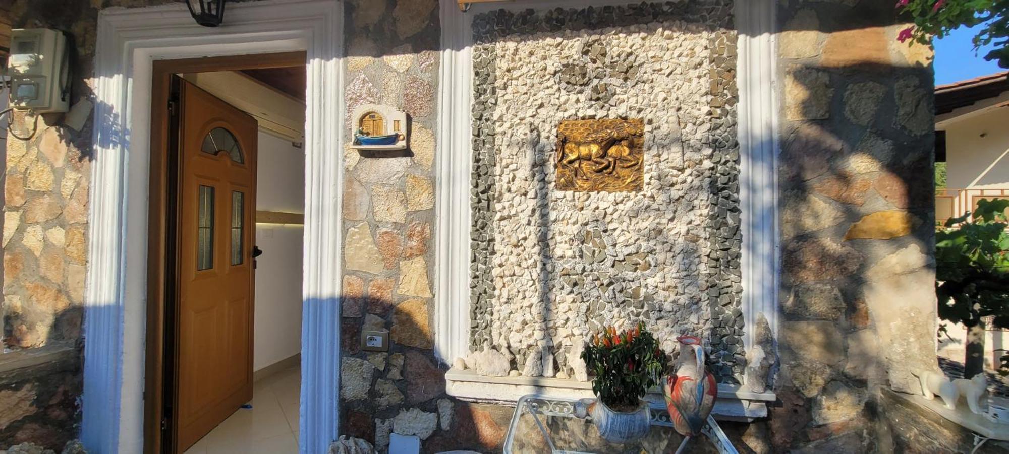 Guest House Emily Αργυρόκαστρο Εξωτερικό φωτογραφία