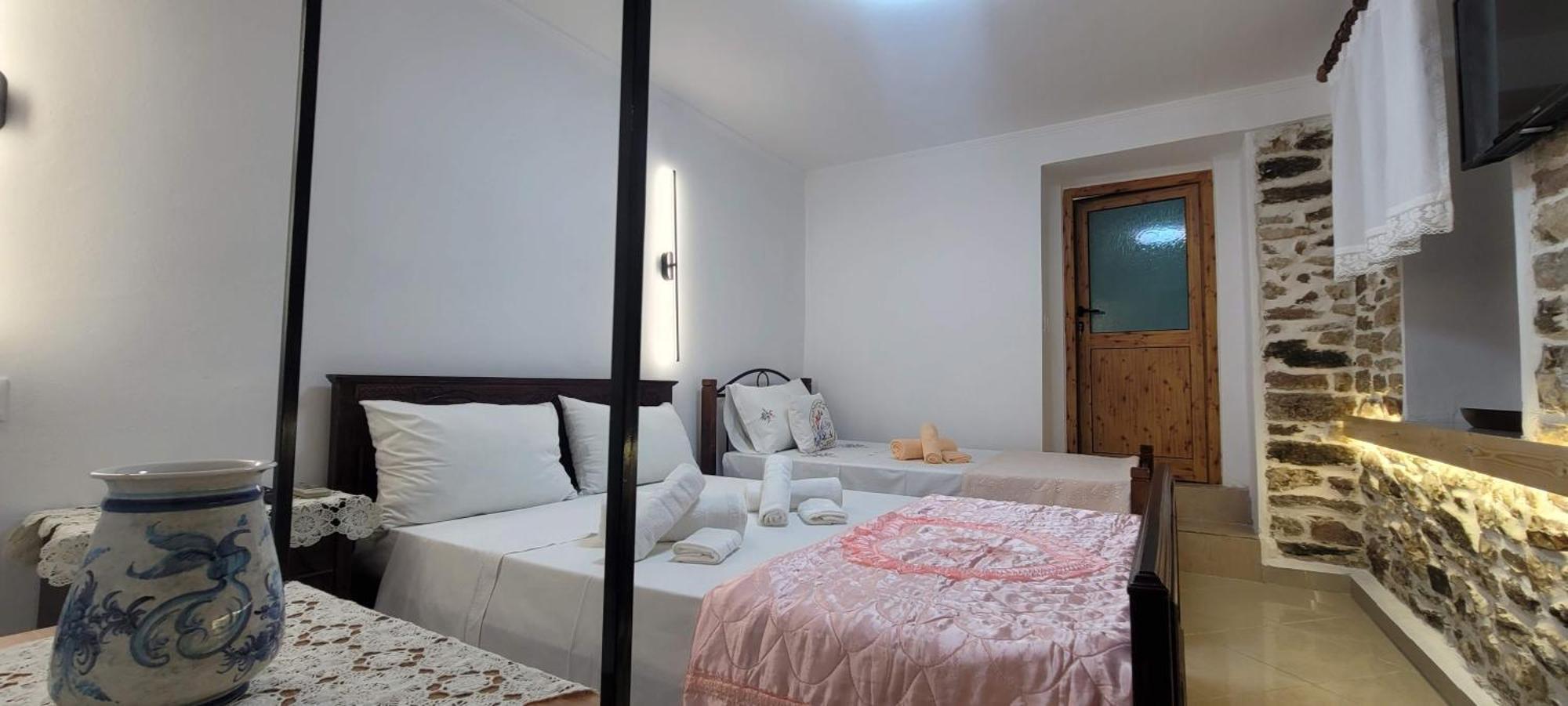 Guest House Emily Αργυρόκαστρο Εξωτερικό φωτογραφία